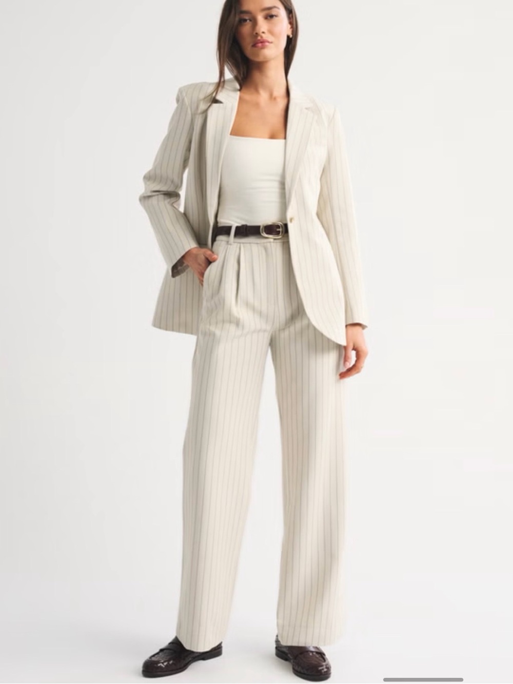 A&F Sloane Tailored low rise Wide Leg Pant size 25
